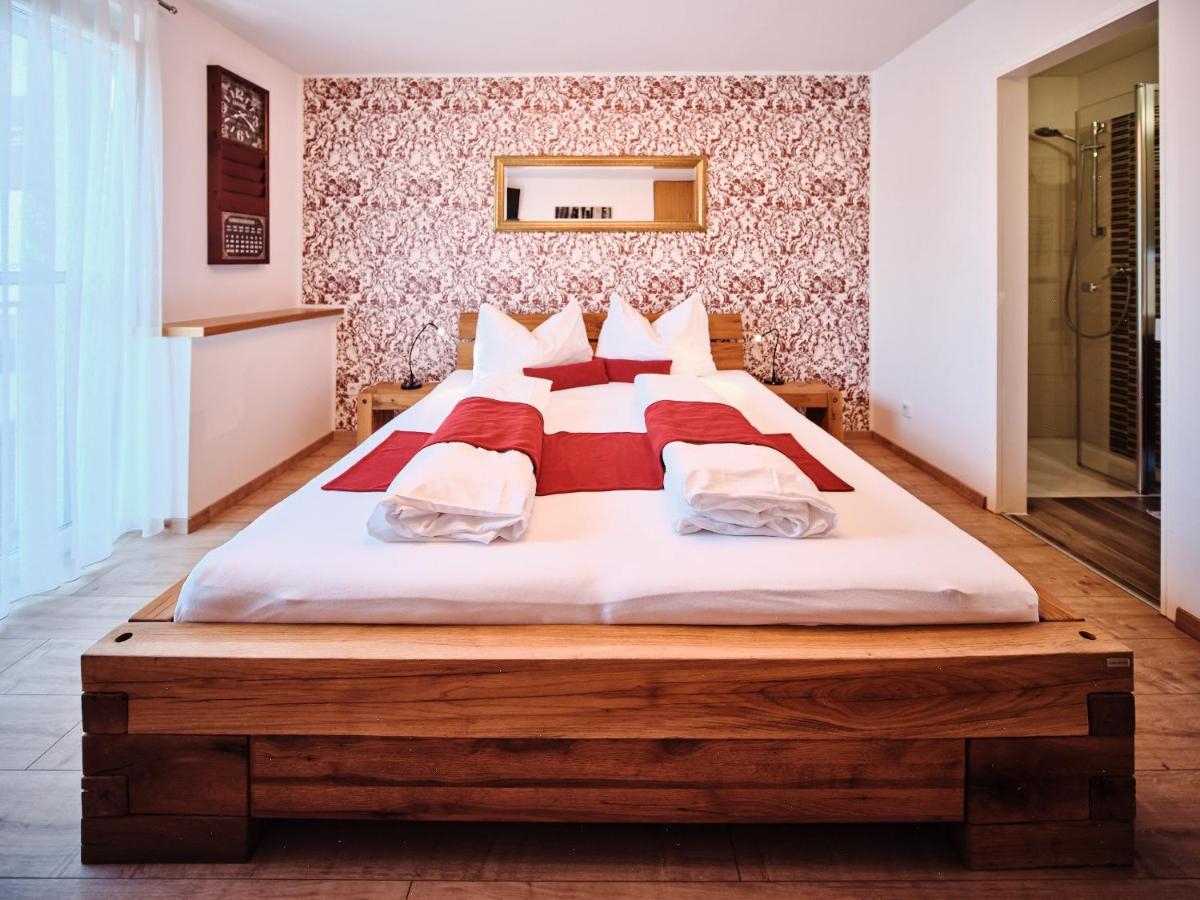 Weingut Gaestehaus D&D Haider Йойс Екстер'єр фото
